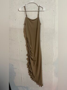 Urban Heritage Ruffle Trim Bodycon Dress | Size: Medium